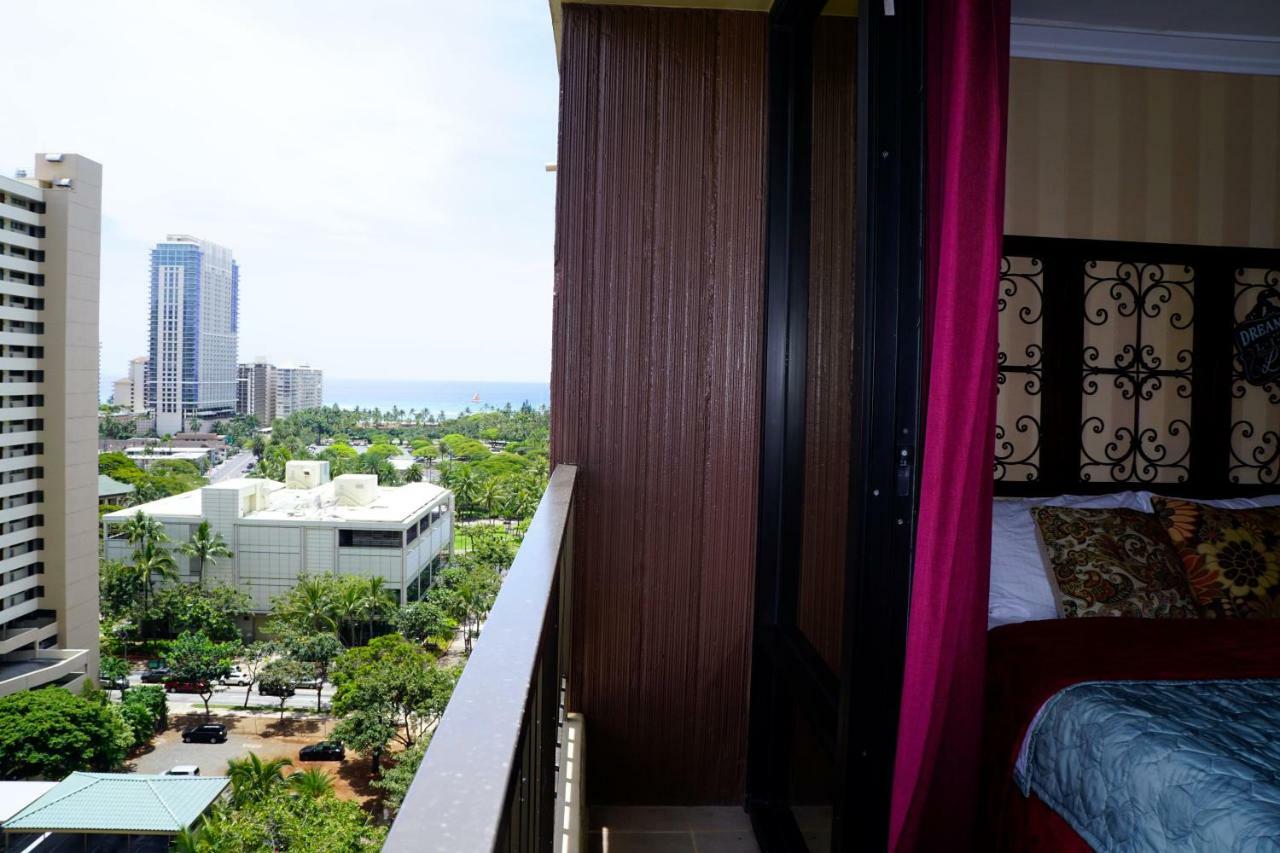 Wyndham Vacation Resorts Royal Garden At Waikiki Honolulu Extérieur photo